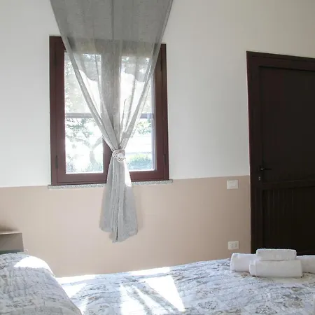 Farm stay Agricantus 2000 *